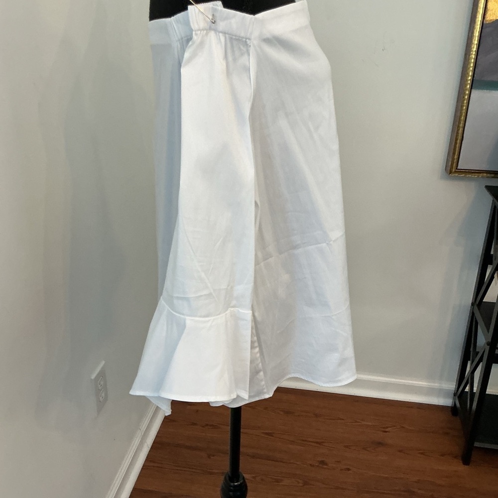 White Off-Shoulder Blouse - Picture 3 of 10